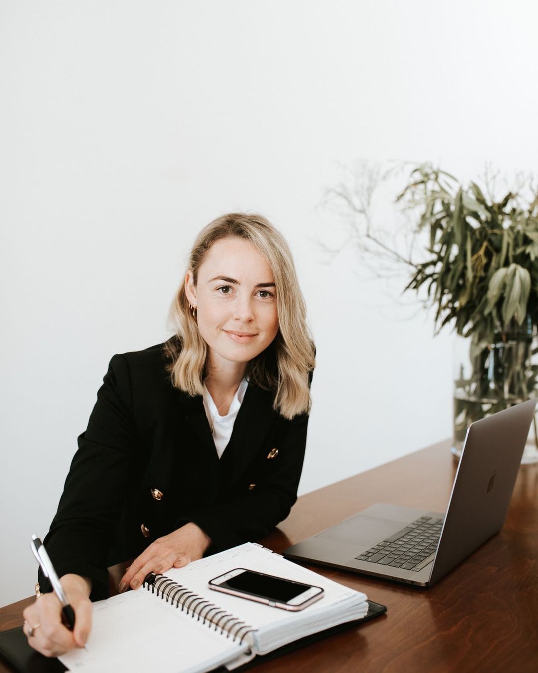 5 Tips For Supporting Hormone Health with Sara from Your Monthly