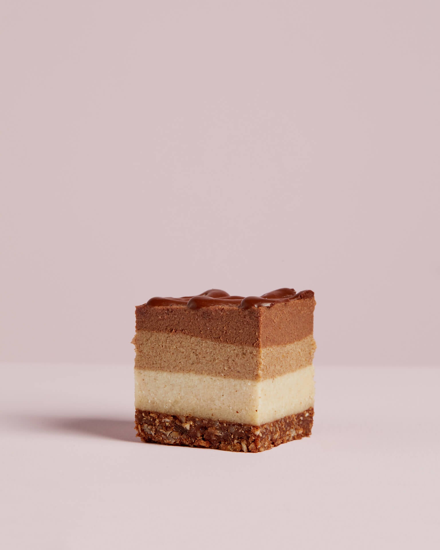 Tiramisu raw slice