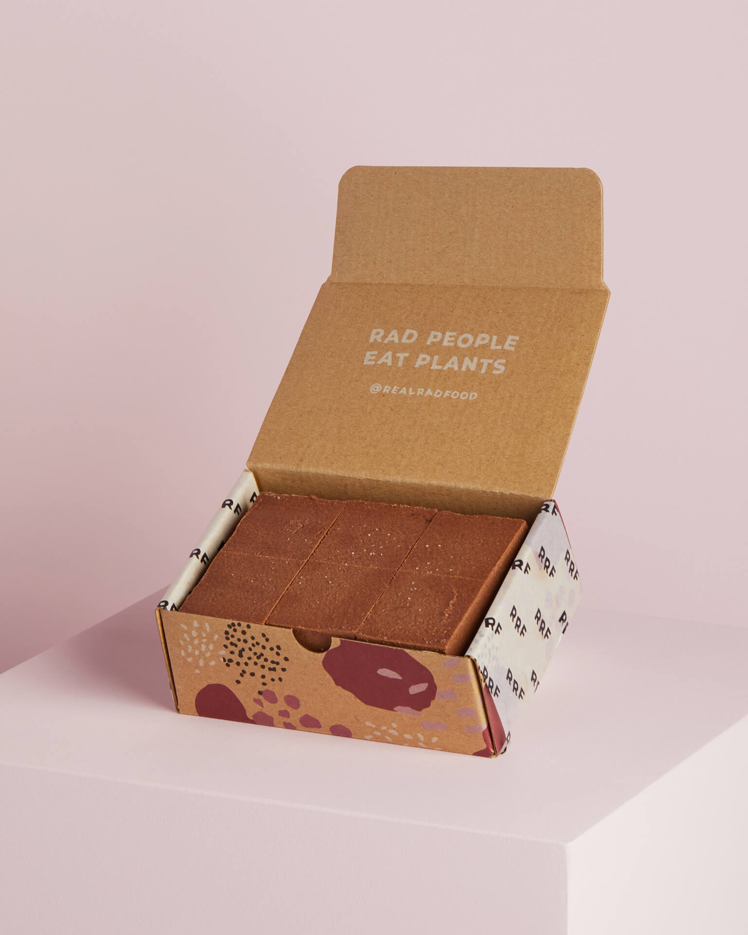 Tiramisu raw slice box